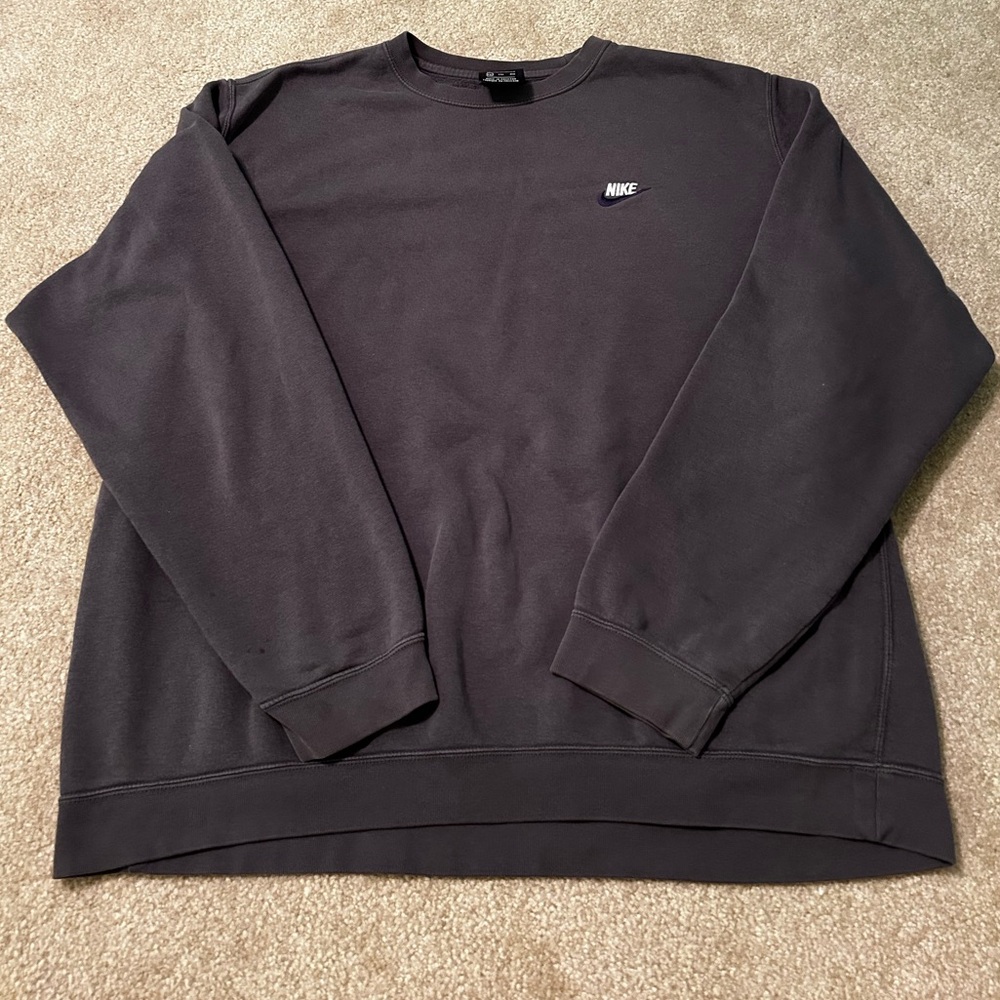 Nike Men's Dark Gray Crewneck Sweater